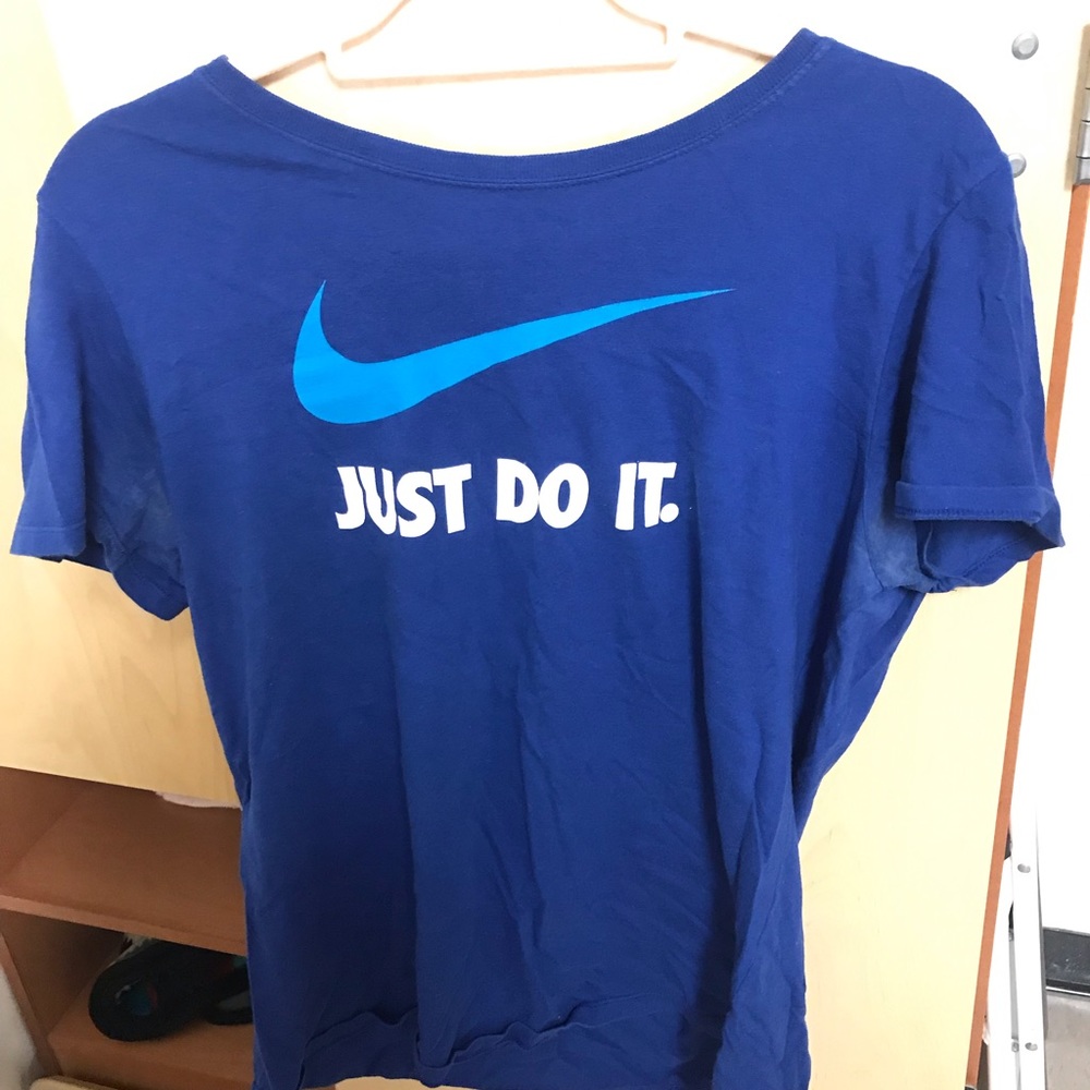 Nike’s women shirt